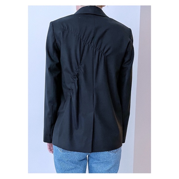 COS wool black blazer with gathered details - Picture 9 of 15